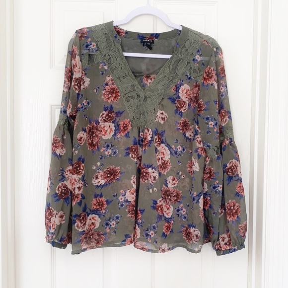 torrid Green Floral Print Chiffon Lace Inset Top Size M/L Boho Winter - Picture 4 of 10